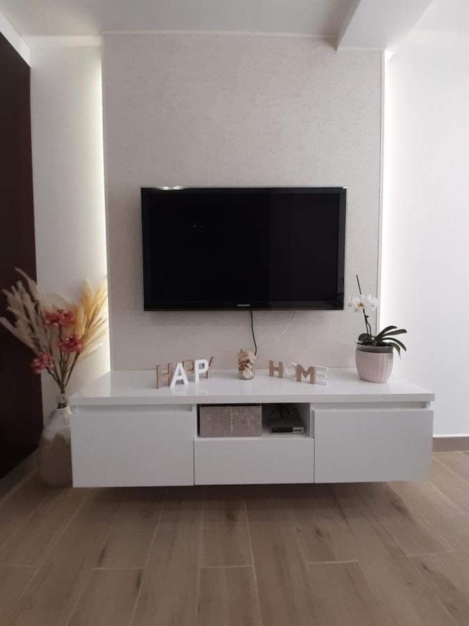 Apartment Lucky With Jacuzzi Trogir Exteriér fotografie
