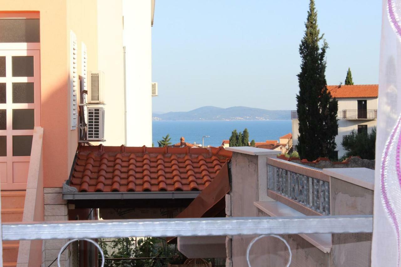 Apartment Lucky With Jacuzzi Trogir Exteriér fotografie